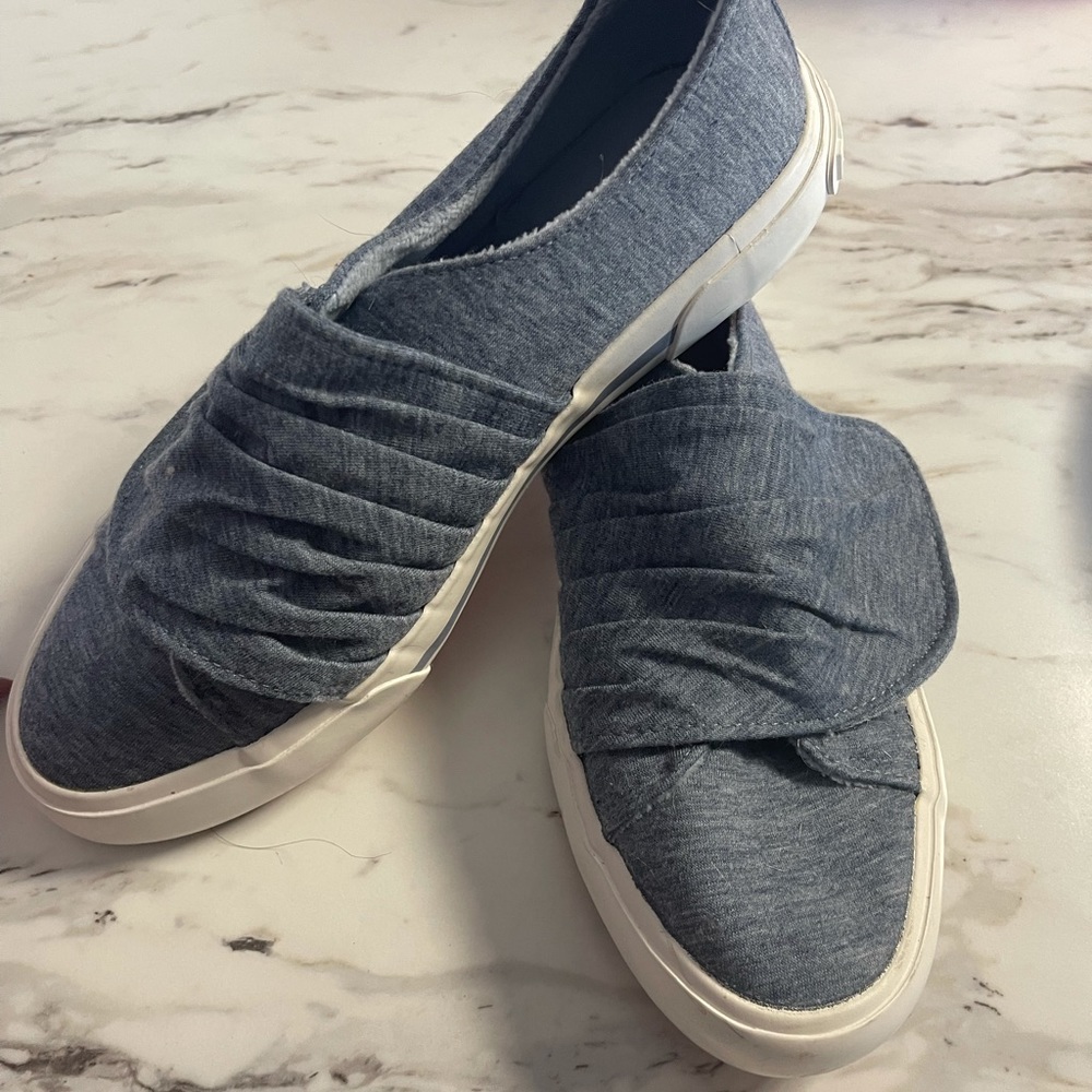 Rocket dog  shoes - size 7 👟